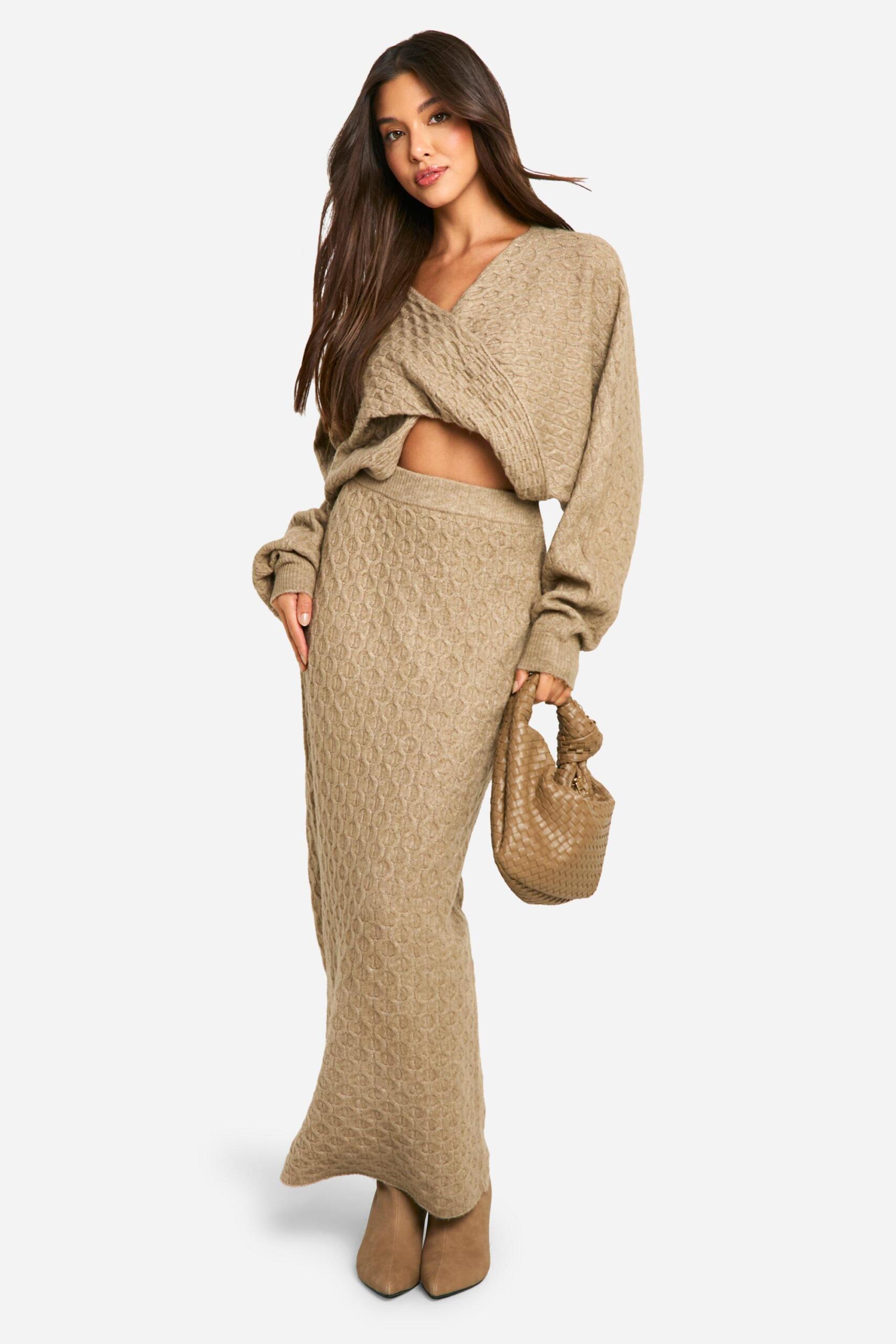 Boohoo Womens Soft Cable Twist Front Crop Jumper And Maxi Skirt Set Rather Saucy
