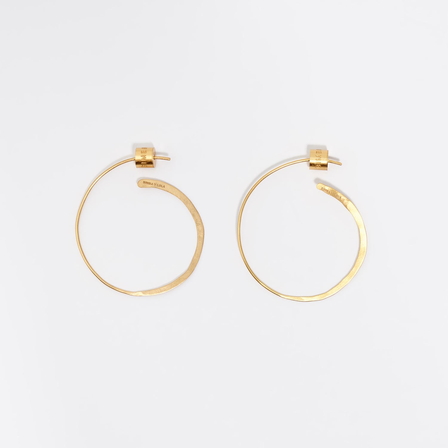 BIMBA Y LOLA Small aged gold textured hoop earrings